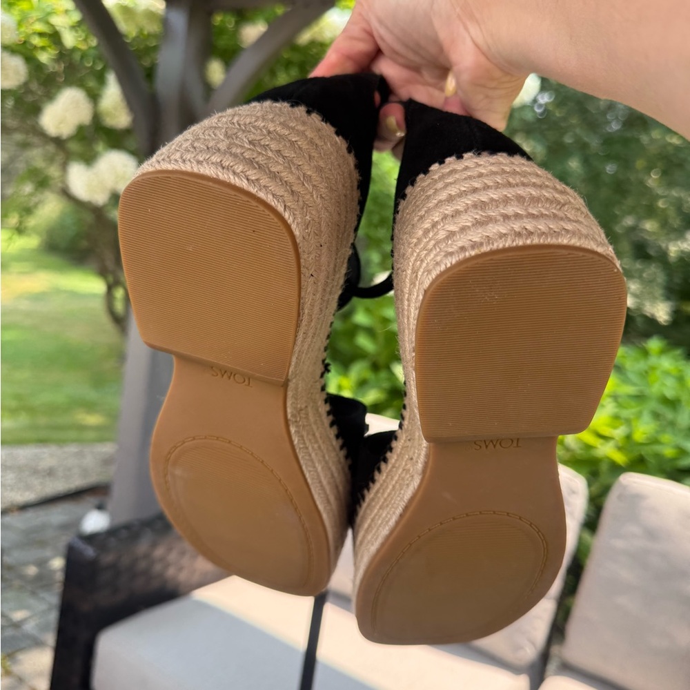 Tom’s LAILA black suede platform wedges - Picture 4 of 6